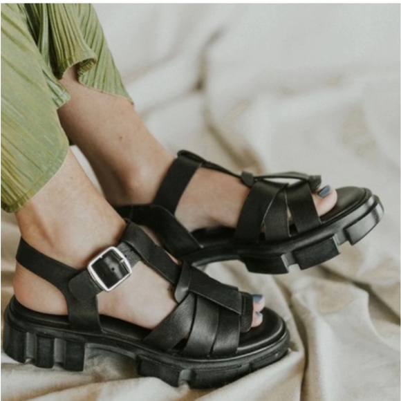 NWOB Free People Brooks Fisherman Gladiator Sandals Black Size 40/ Size 9.5 - Picture 5 of 13